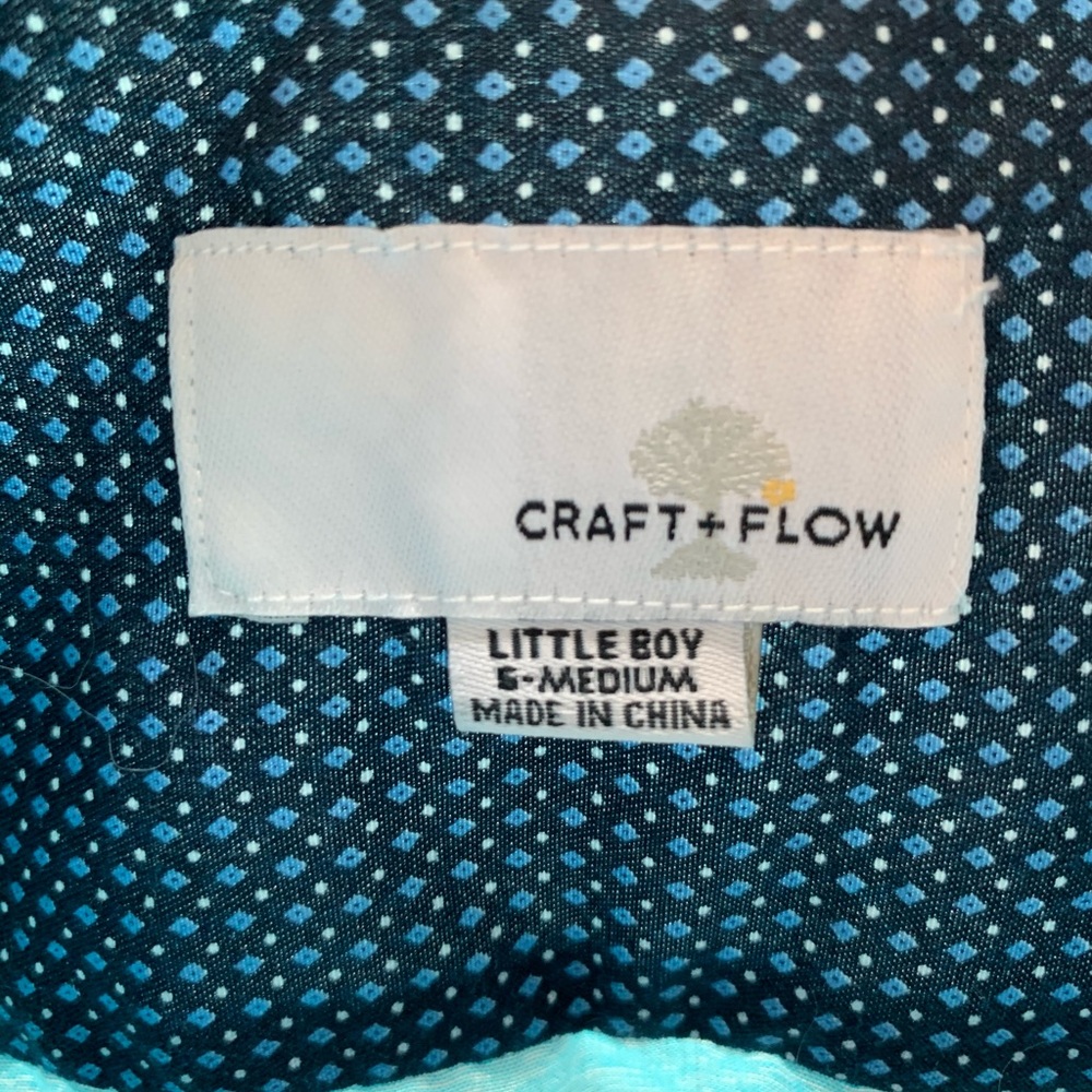 Short sleeved button down - Picture 3 of 3